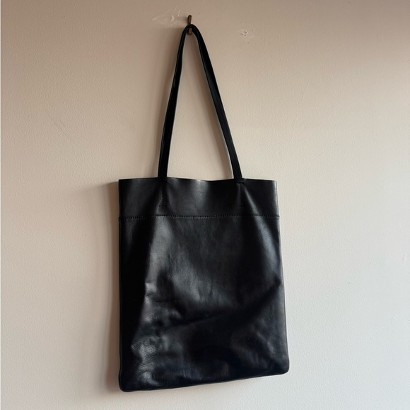 Madewell Black Leather Magazine Tote - Picture 3 of 5